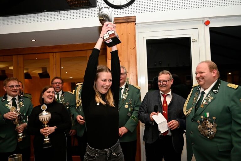 e74d7d05-d1dd-4c4d-aa6c-54062bcf5ab1